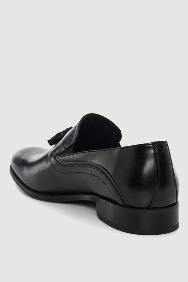 ΠΑΠΟΥΤΣΙΑ - BLACK POINT